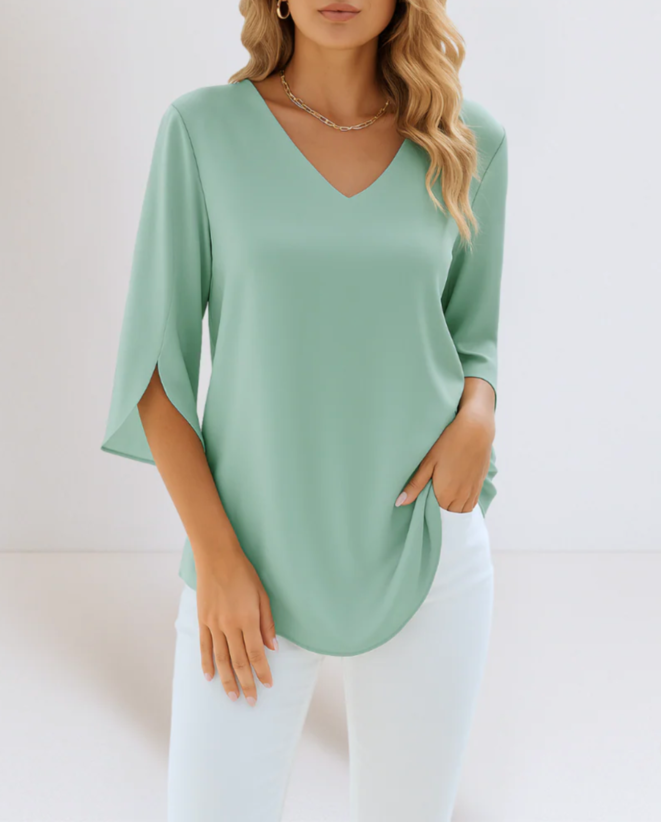 Mona V-Blouse™