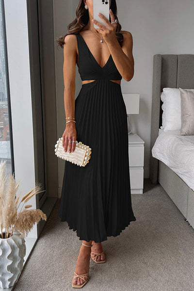Blanche – Pleated V-Neck Midi Dress