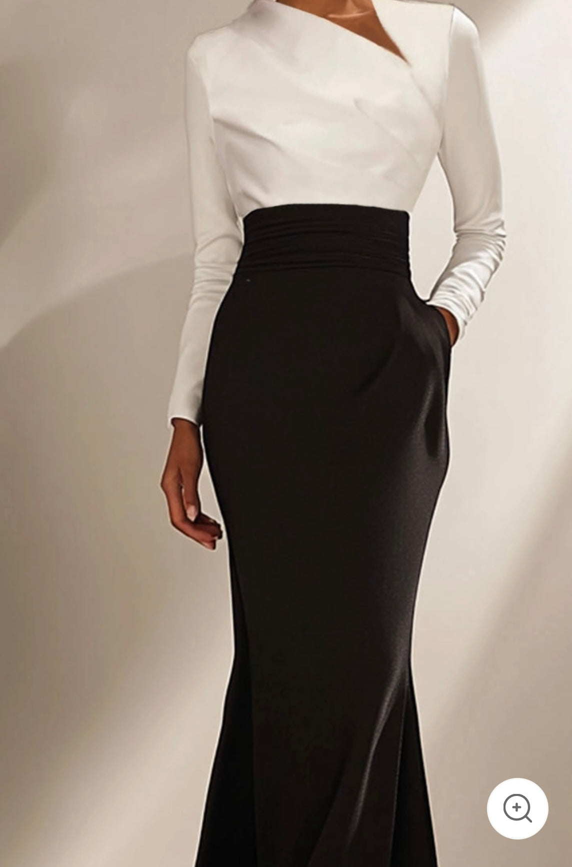 Ivona – Two-Tone Sculpted Elegance Gown